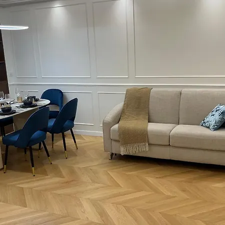 Homestay Bel Haussmannien Du Marais *