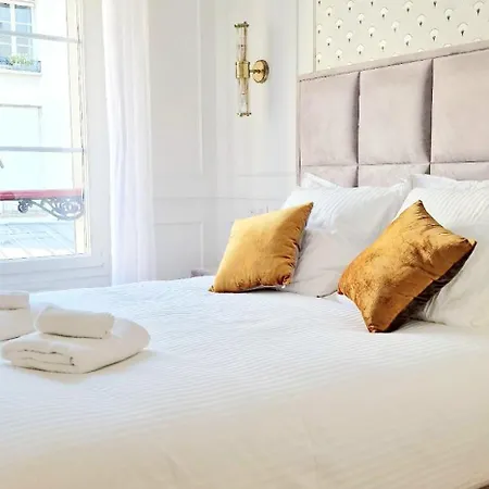 Homestay Bel Haussmannien Du Marais *